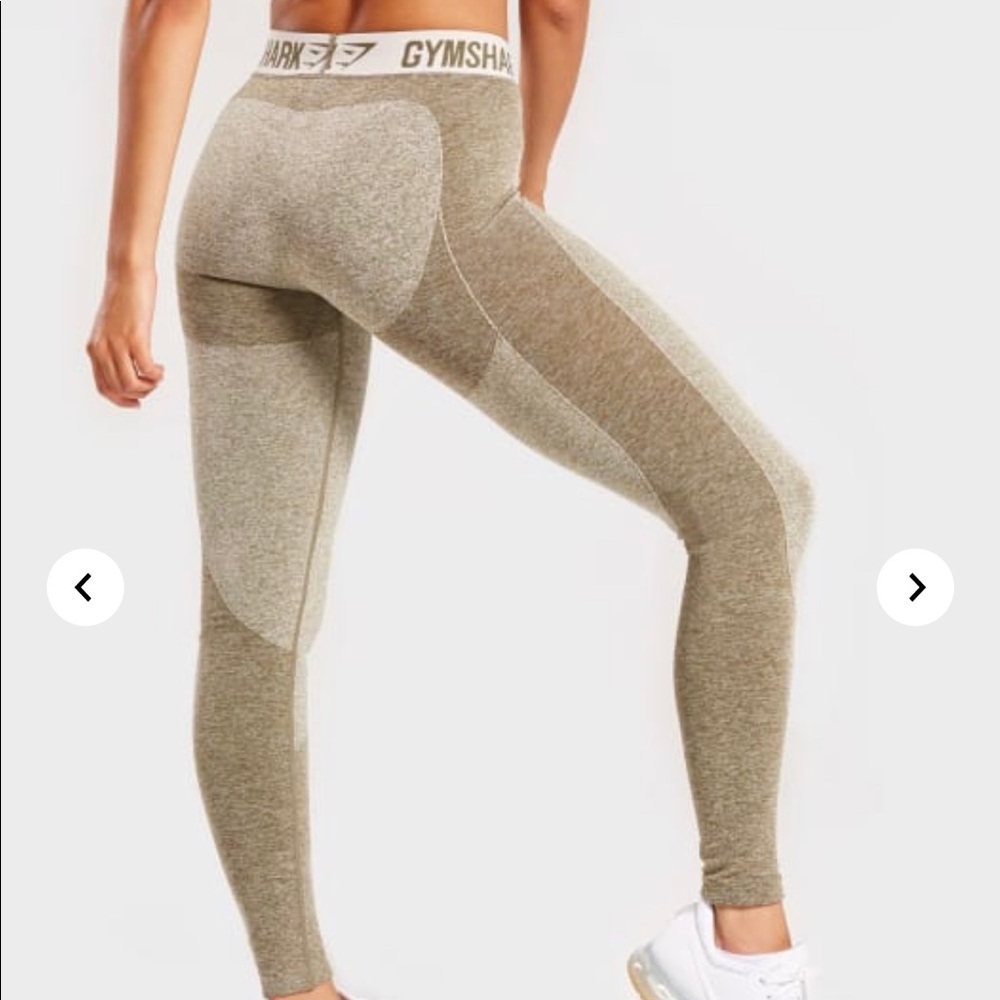 Gymshark Flex leggings in khaki sand size Small